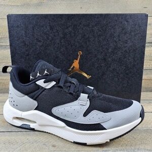 Nike Air Jordan Cadence Black White Grey Men Size 7 Running Shoes Sneakers